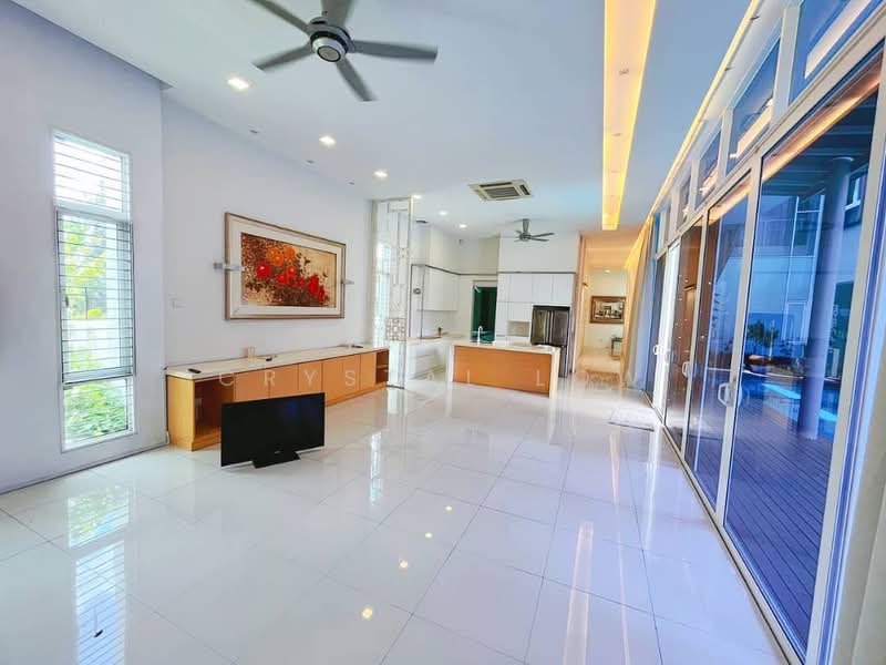 Bungalow for Sale in Perdana Lakeview East (Cyberjaya) - Crystal Low - Living Room - PropertyGuru.com.my