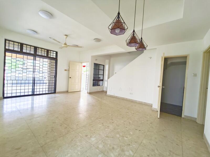 Rumah Teres 2 Tingkat untuk Dijual di Senibong (Permas Jaya) - Fu Guan - Living Room - PropertyGuru.com.my