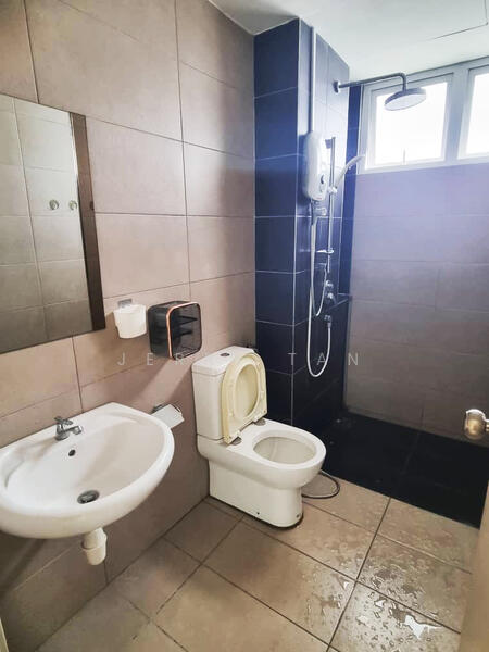Condominium for Rent at Gardens Ville - Jerry Tan - Bathroom - PropertyGuru.com.my
