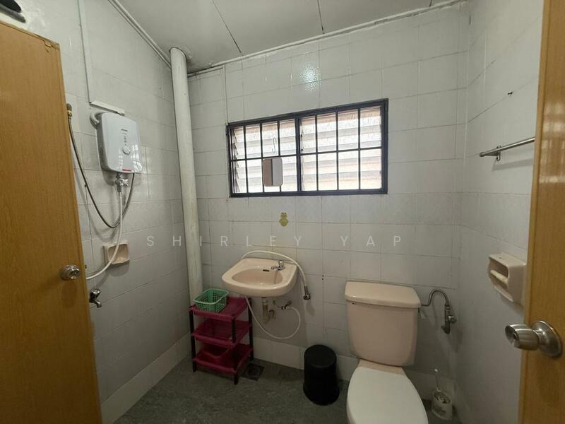 Johor Jaya Rosmerah untuk Untuk Disewa - RM 2,100 /bulan, Feb 2026 - Bathroom - PropertyGuru.com.my