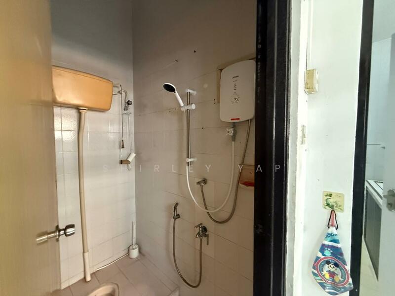 Johor Jaya Rosmerah untuk Untuk Disewa - RM 2,100 /bulan, Feb 2026 - Bathroom - PropertyGuru.com.my