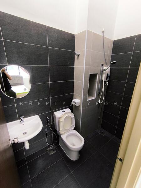 2-storey Terraced House for Sale in Skudai (Johor) - Sherlyn Yeoh - Bathroom - PropertyGuru.com.my