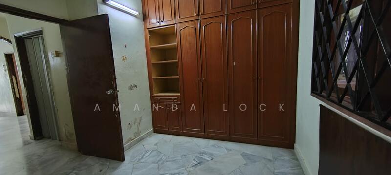 Terraced House for Sale in Bandar Kinrara Seksyen 1 (Bandar Kinrara) - Amanda Lock - Interior - PropertyGuru.com.my