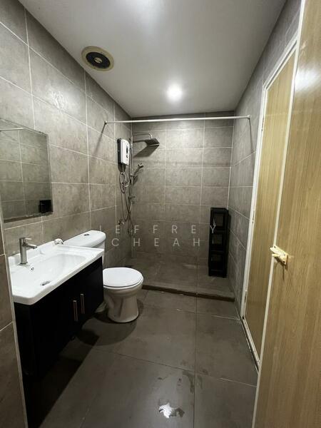 Condominium for Sale at D'Rimba - Jeffrey Cheah - Bathroom - PropertyGuru.com.my