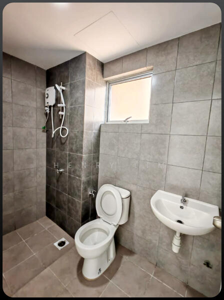 Condominium for Rent at Residensi Sateria - Henry Lim - Bathroom - PropertyGuru.com.my