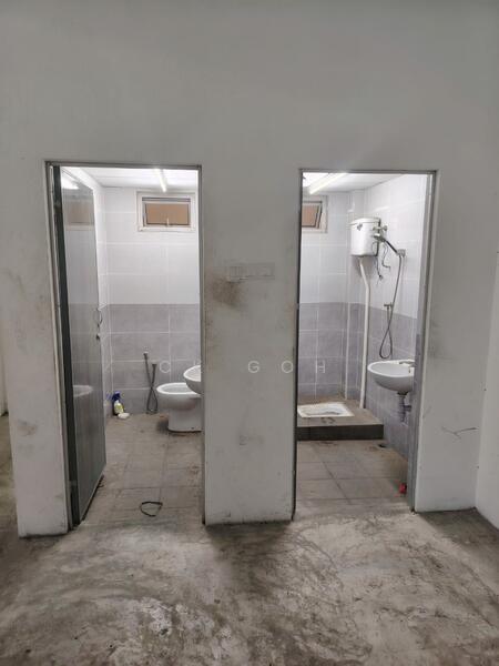 For Rent - Batu Maung Warehouse