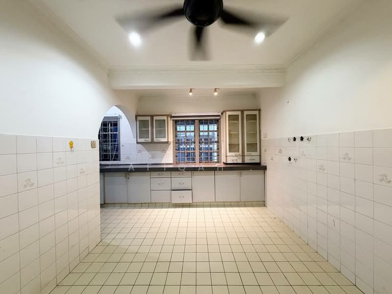 Bukit Setiawangsa untuk Untuk Dijual - RM 960,000, Mac 2026 - Kitchen - PropertyGuru.com.my