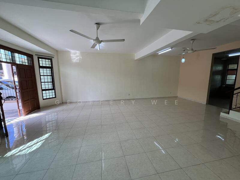 2-storey Terraced House for Sale in Taman Angsa Mas (Durian Tunggal) - Geoffery Wee - Living Room - PropertyGuru.com.my