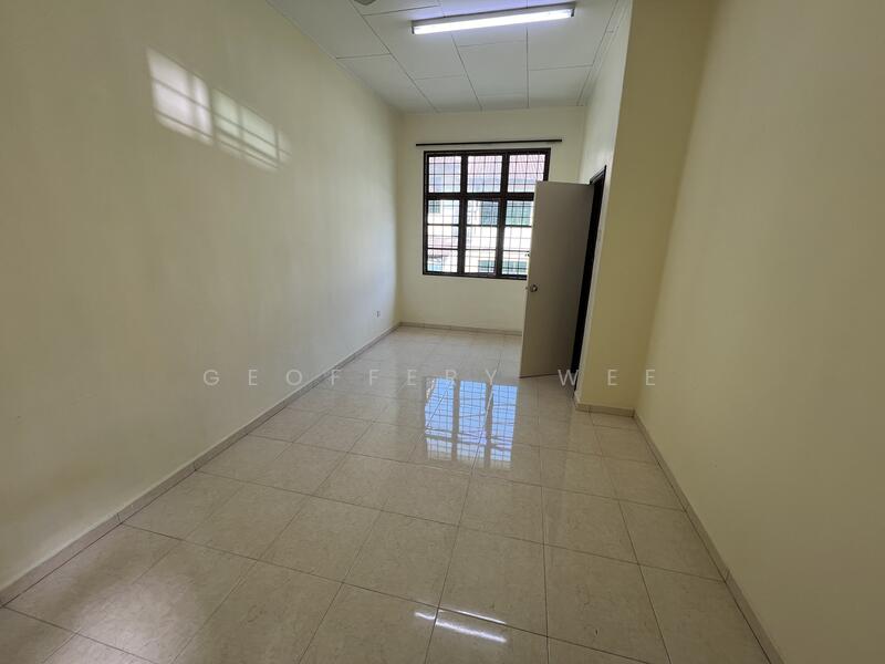 2-storey Terraced House for Sale in Taman Angsa Mas (Durian Tunggal) - Geoffery Wee - Interior - PropertyGuru.com.my