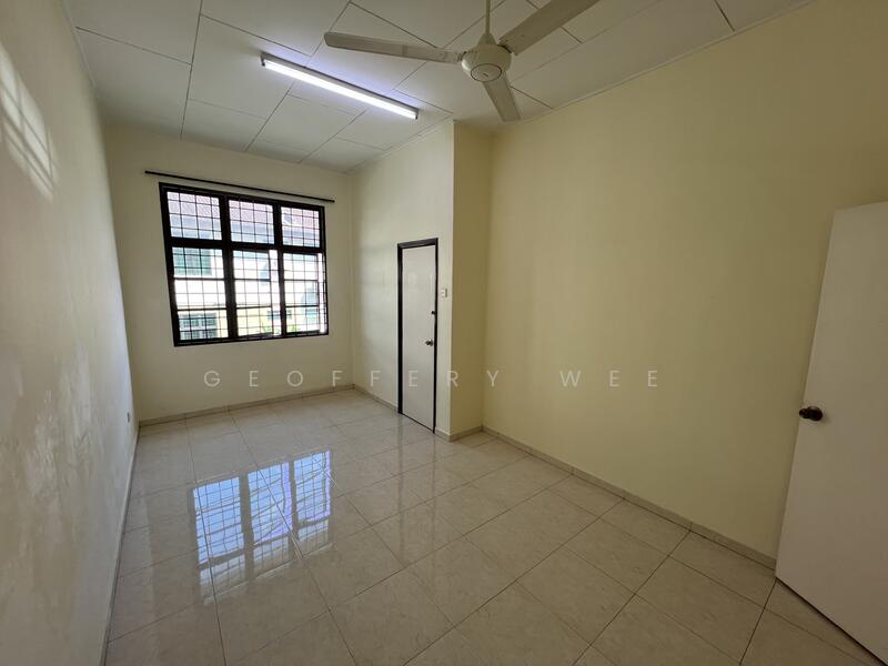 2-storey Terraced House for Sale in Taman Angsa Mas (Durian Tunggal) - Geoffery Wee - Interior - PropertyGuru.com.my
