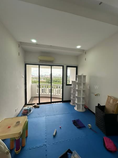 Condominium for Sale at Sri York Condominium - Alisson Chew - Balcony - PropertyGuru.com.my