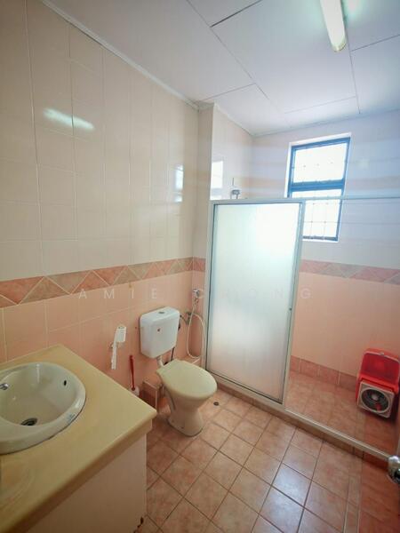 Rumah Teres 2 Tingkat untuk Dijual di Ipoh (Perak) - Amie Chong - Bathroom - PropertyGuru.com.my