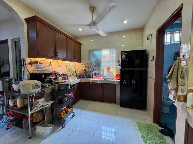 Corner Terrace House at Bandar Baru Sri Petaling untuk Untuk Dijual - RM 1,350,000, Apr 2026 - Kitchen - PropertyGuru.com.my