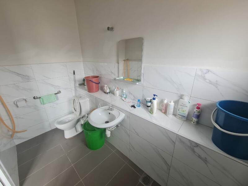 2-storey Terraced House for Sale in Batang Kali (Selangor) - Michael Siong - Bathroom - PropertyGuru.com.my
