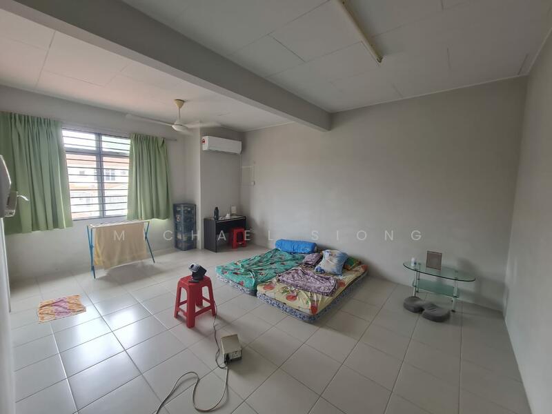 2-storey Terraced House for Sale in Batang Kali (Selangor) - Michael Siong - Bedroom - PropertyGuru.com.my