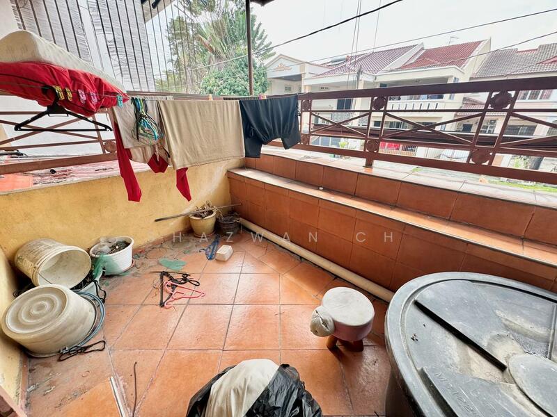 2-storey Terraced House for Sale in Taman Putra (Ampang) - Shazwan CH - Balcony - PropertyGuru.com.my