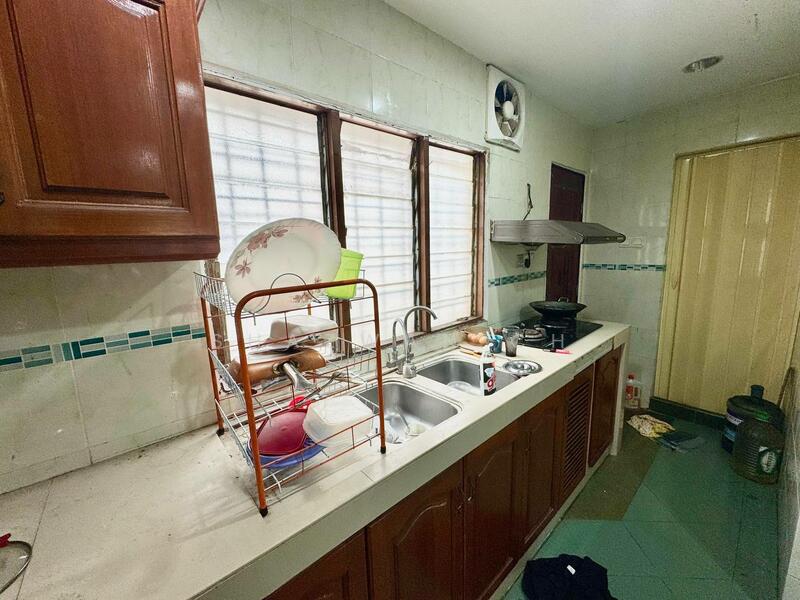 2-storey Terraced House for Sale in Taman Putra (Ampang) - Shazwan CH - Kitchen - PropertyGuru.com.my