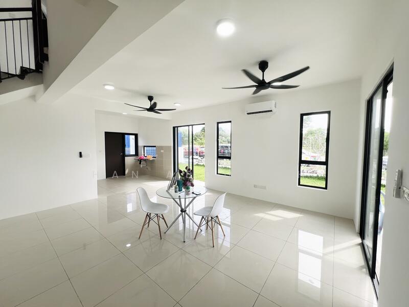 2-storey Terraced House for Sale in Sepang (Selangor) - Han Abdullah - Living Room - PropertyGuru.com.my