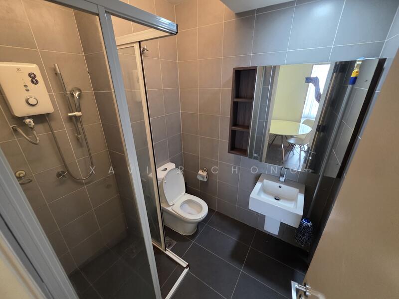 Garden Plaza untuk Untuk Disewa - RM 1,400 /bulan, Mac 2026 - Bathroom - PropertyGuru.com.my