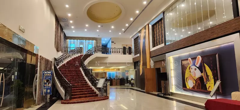 Commercial Bungalow for Sale in Seremban 2 (Seremban) - Elaine Chong (Elle) - Lobby - PropertyGuru.com.my