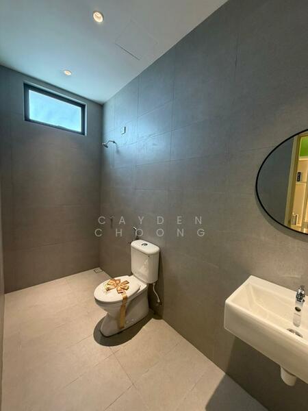 Semi-Detached House for Sale in Hijauan Valdor (Sungai Jawi) - Cayden Choong - Bathroom - PropertyGuru.com.my