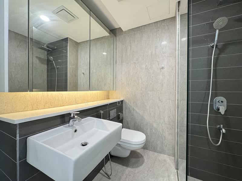 Servis Apartment untuk Disewa di Cantara Residences - David Sin - Bathroom - PropertyGuru.com.my