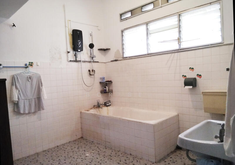 Large Master Bathroom