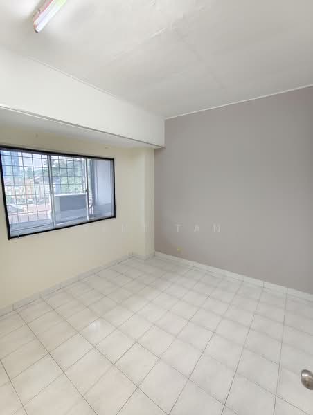 Flat for Rent at Taman Pinggiran Putra - Kent Tan - PropertyGuru.com.my