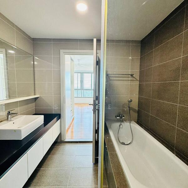 Condominium for Sale at Iskandar Residences - Shilee . - Bathroom - PropertyGuru.com.my