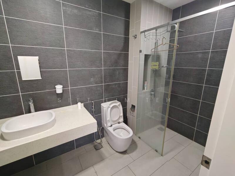 Sky Condominium (Skyz Residence) untuk Untuk Disewa - RM 3,499 /bulan, Mac 2026 - Bathroom - PropertyGuru.com.my