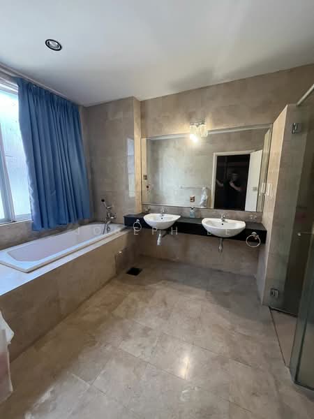 Bungalow House untuk Dijual di Valencia (Sungai Buloh) - Joseph Ee - Bathroom - PropertyGuru.com.my