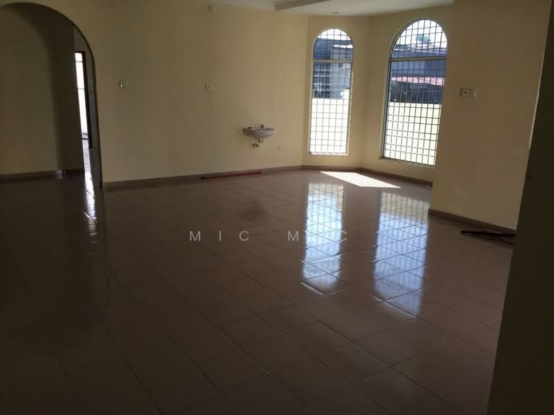 Rumah Berkembar untuk Dijual di Taman Bagan Ajam (Butterworth) - Mic Mic - Living Room - PropertyGuru.com.my