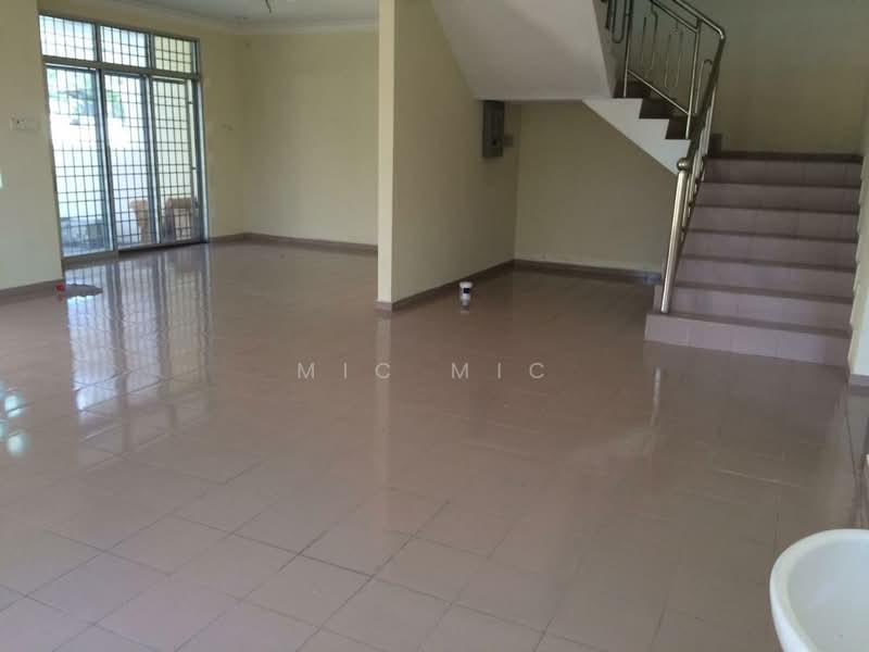 Rumah Berkembar untuk Dijual di Taman Bagan Ajam (Butterworth) - Mic Mic - Living Room - PropertyGuru.com.my