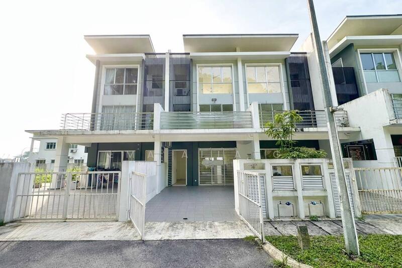 Bayu Heights untuk Untuk Dijual - RM 800,000, Feb 2026 - PropertyGuru.com.my