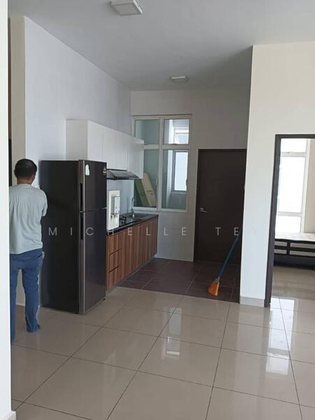 Condominium for Sale at M Condominium @ Larkin - Michelle Tey - Kitchen - PropertyGuru.com.my