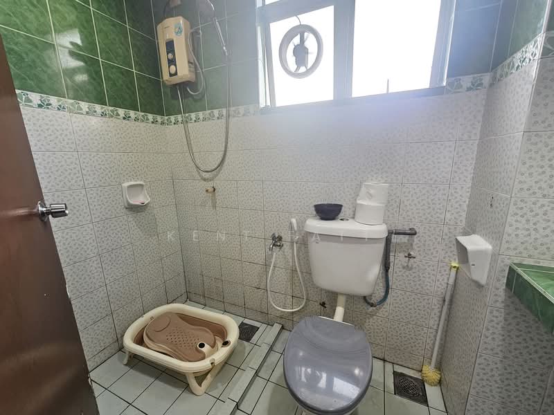 Pangsapuri Permata untuk Untuk Dijual - RM 370,000, Apr 2026 - Bathroom - PropertyGuru.com.my