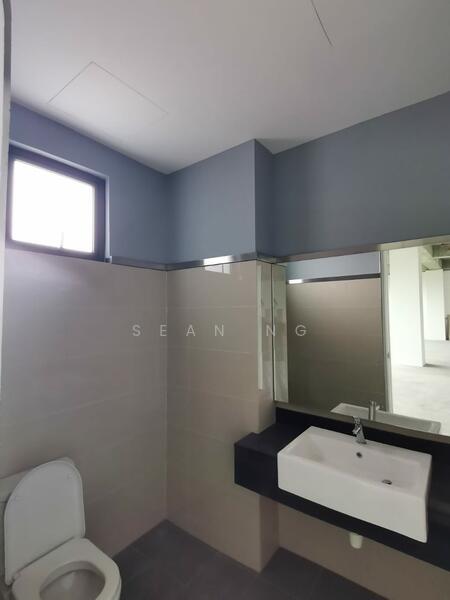 Office for Rent in Taman Desa (Kuala Lumpur) - Sean Ng - Bathroom - PropertyGuru.com.my