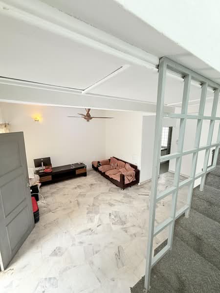 2-storey Terraced House for Sale in Usj 6 (Subang Jaya) - SHAH REZA SASMAT - Living Room - PropertyGuru.com.my