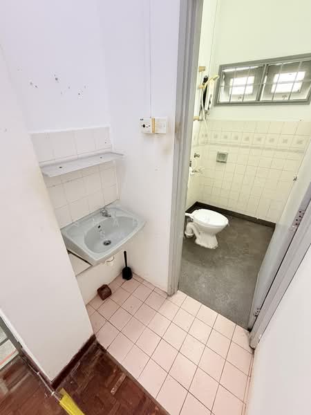 2-storey Terraced House for Sale in Usj 6 (Subang Jaya) - SHAH REZA SASMAT - PropertyGuru.com.my
