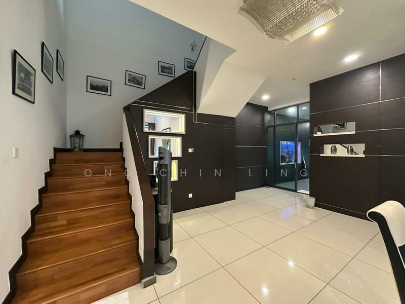 THE STRAITS VIEW RESIDENCES - 3