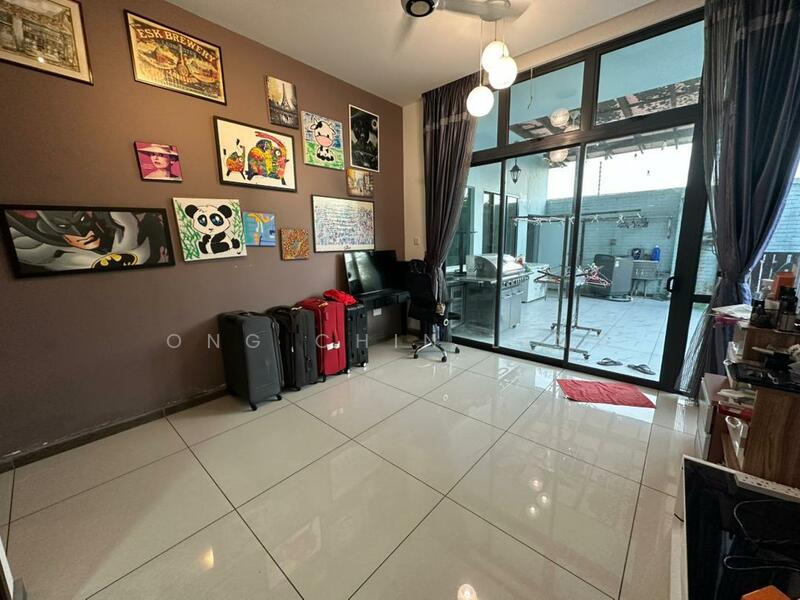 THE STRAITS VIEW RESIDENCES - 5