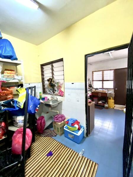 ENDLOT USJ 1 Subang Jaya Taman Subang Mewah Terrace House untuk Untuk Dijual - RM 590,000, Mac 2026 - Kitchen - PropertyGuru.com.my