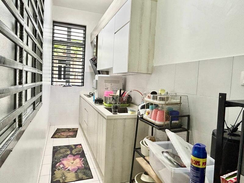 2-storey Terraced House for Sale in Setia Tropika (Johor Bahru) - Amber Hew - Kitchen - PropertyGuru.com.my