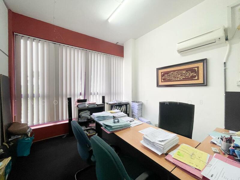 For Sale - 3 Storey Shoplot Worldwide @7 Jalan Lazuardi Seksyen 7 Shah Alam