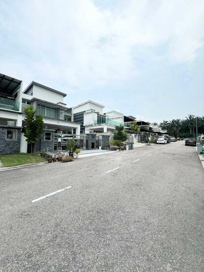 Ejen Jual Rumah Kempas Bersama Adi - kawasan Taman Kempas Utama Johor Bahru