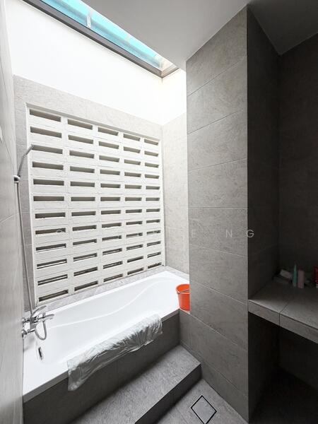 3-storey Terraced House for Sale in Taman Juara Jaya (Cheras) - Charisse Ng - Bathroom - PropertyGuru.com.my