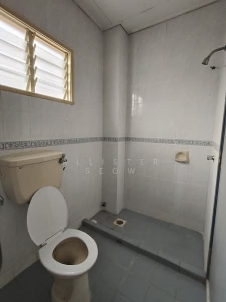 2-storey Terraced House for Rent in Kota Kemuning (Shah Alam) - Allister Seow - Bathroom - PropertyGuru.com.my