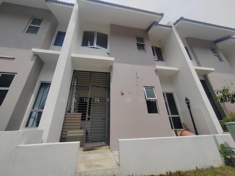 2-storey Terraced House for Sale in Batu Arang (Selangor) - Danny Wong - Exterior - PropertyGuru.com.my