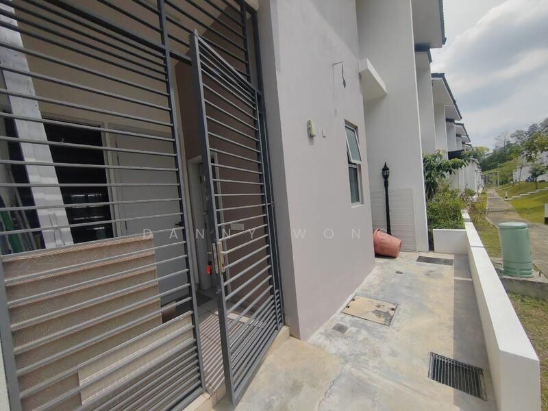 2-storey Terraced House for Sale in Batu Arang (Selangor) - Danny Wong - Exterior - PropertyGuru.com.my
