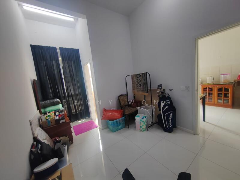 2-storey Terraced House for Sale in Batu Arang (Selangor) - Danny Wong - Living Room - PropertyGuru.com.my